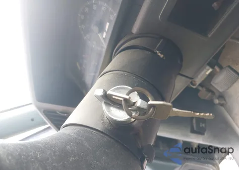 1987 Ford F250 z USA, uszkodzony, nr VIN 1FTHX26L5HKA85462